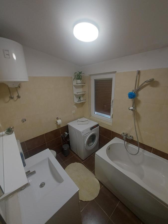 Apartman Mb Ποντστράνα Εξωτερικό φωτογραφία