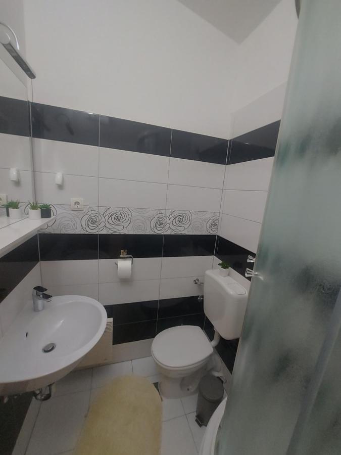 Apartman Mb Ποντστράνα Εξωτερικό φωτογραφία